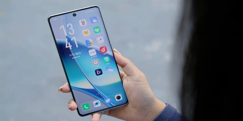 V. Trải nghiệm người dùng và phần mềm