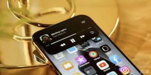 Dynamic Island: Bước Đột Phá Trong Trải Nghiệm Người Dùng Trên iPhone 15 và 16