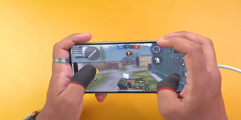 Giá Cả và Giá Trị Đầu Tư