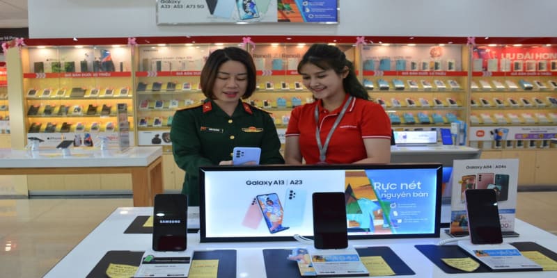 Sản phẩm và dịch vụ